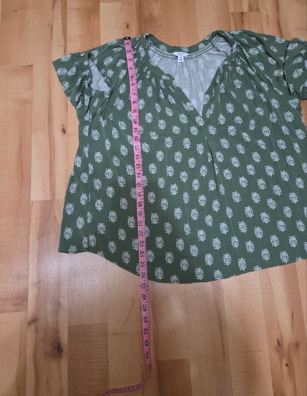 Crown & Ivy Women’s 2X Olive Green Floral Peasant Tunic - Picture 11 of 12